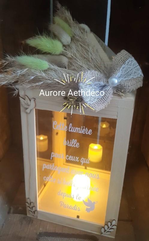 Lanterne hommage défunts en bois personnalisée vert sauge champêtre pour mariage ou baptême