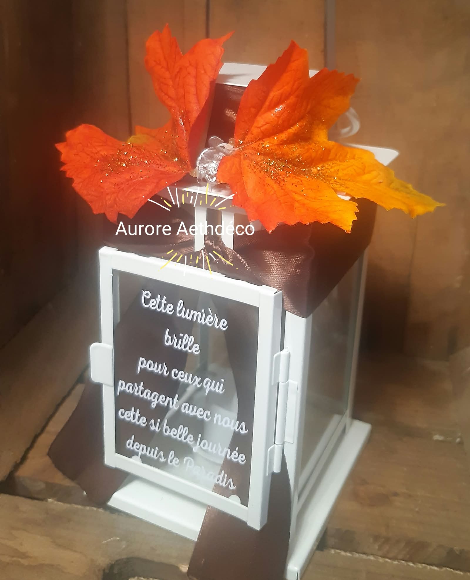 Lanterne Souvenir Personnalisée thème automne — « Cette lumière brille pour ceux qui partagent avec nous cette si belle journée depuis le Paradis » – Image 2