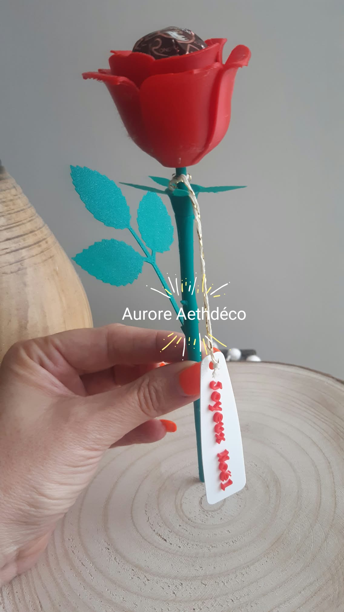 🌹 Rose Gourmande Porte-Chocolat avec Étiquette Personnalisée – Noël, Saint-Valentin, Fête des Mères 22cm ferrero inclus chocolat noir ou coco aléatoire – Image 2
